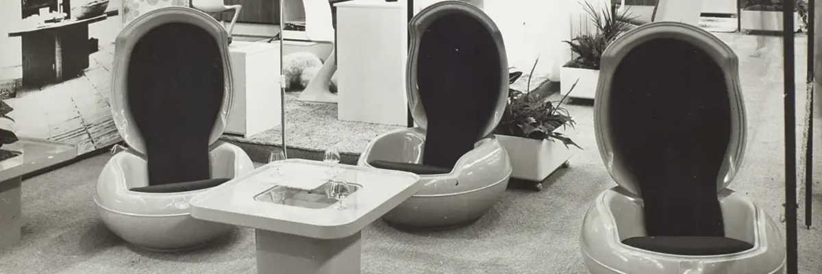 7.	Garten-Eier und Tisch Dion von Peter Ghyczy auf der Leipziger Herbstmesse 1974