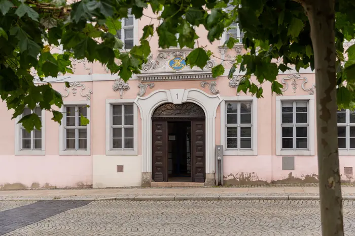 Außenansicht des Schmeil-Haus in Schneeberg