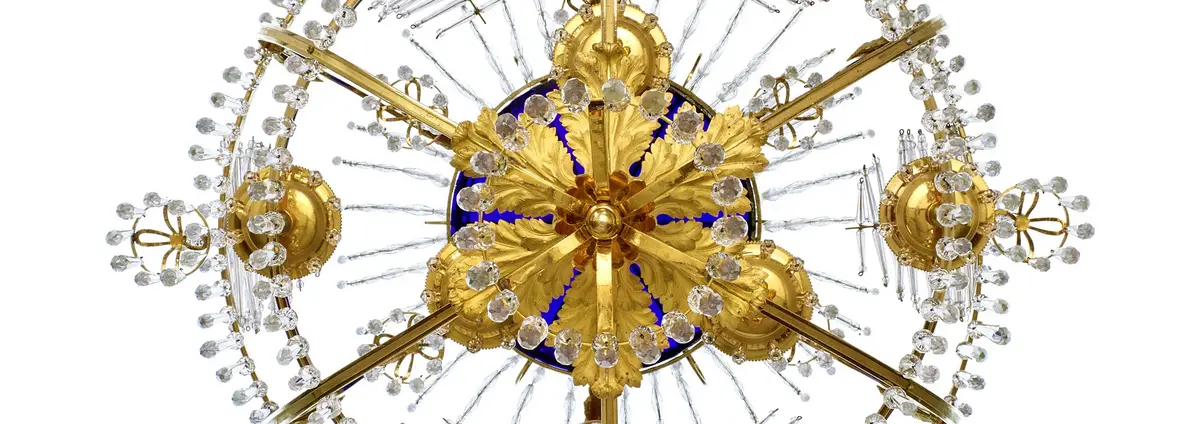 Goldener Kronleuchter