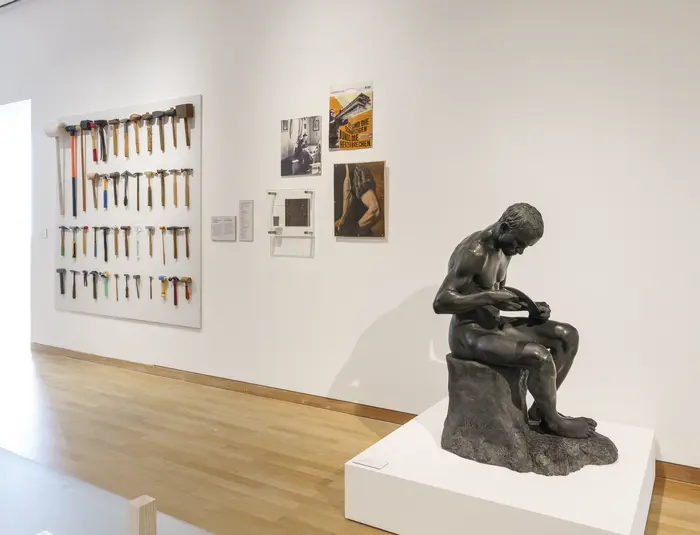 Ausstellungsansicht "Mythos Handwerk", Museum Angewandte Kunst, Frankfurt