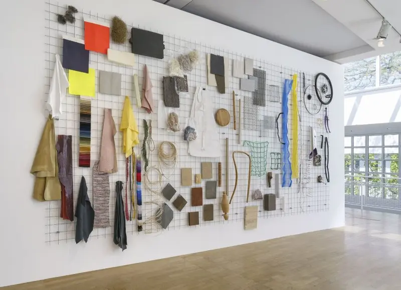 Ausstellungsansicht "Mythos Handwerk", Museum Angewandte Kunst, Frankfurt